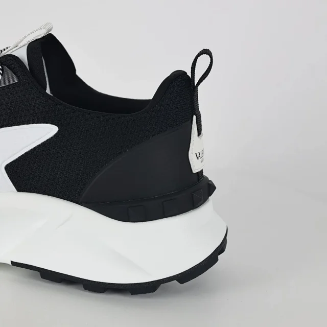 Valentino Garavani Sneakers Freedots product detail image 4