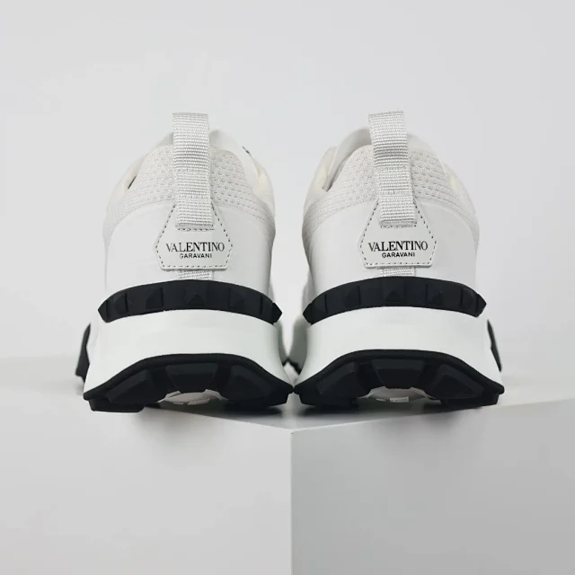 Valentino Garavani Sneakers Freedots product detail image 26