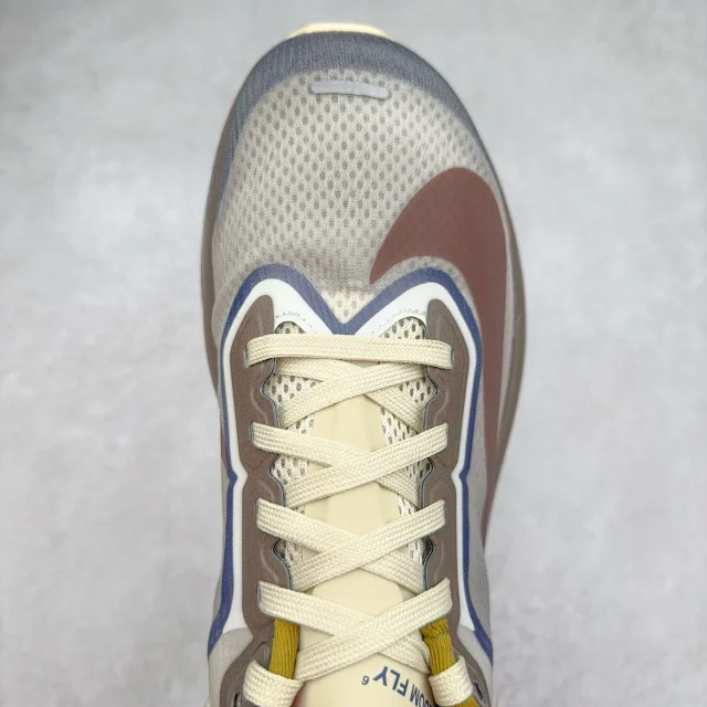 Nike Sneakers ZoomX low-top running with mesh upper and thick foam sole product detail image 22