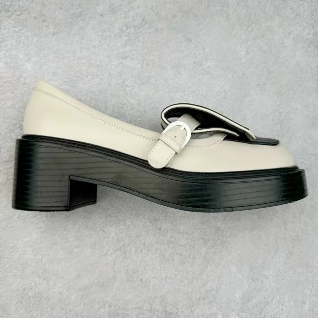 Chanel High Heels Platform Buckle Loafers product detail image 1