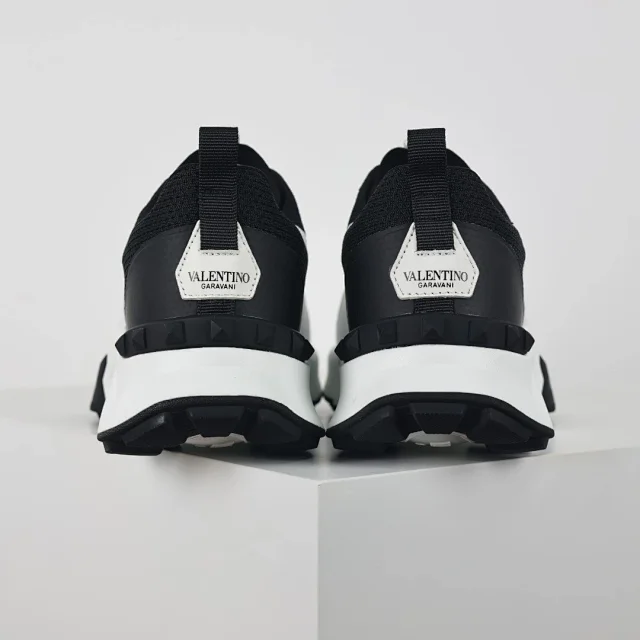 Valentino Garavani Sneakers Freedots product detail image 8