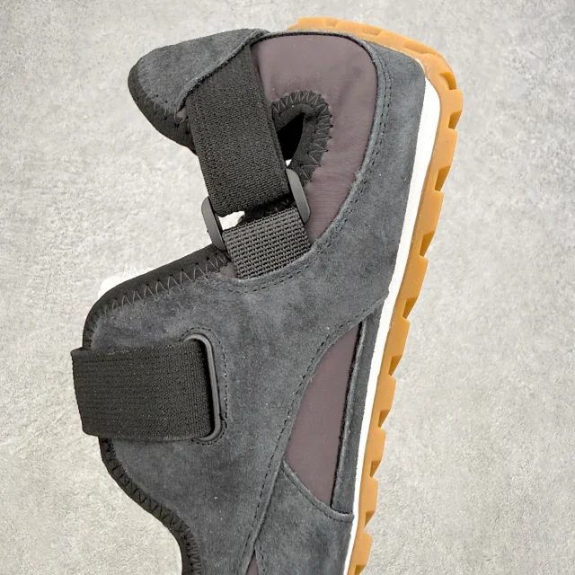 Bottega Veneta Casual Shoes Orbit Flash Velcro Mary Jane product detail image 25