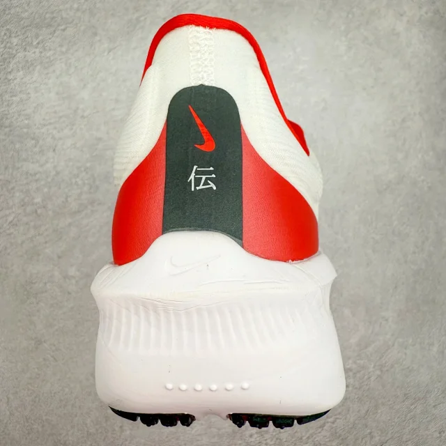 Nike Sneakers ZoomX low-top running with mesh upper and thick foam sole product detail image 53