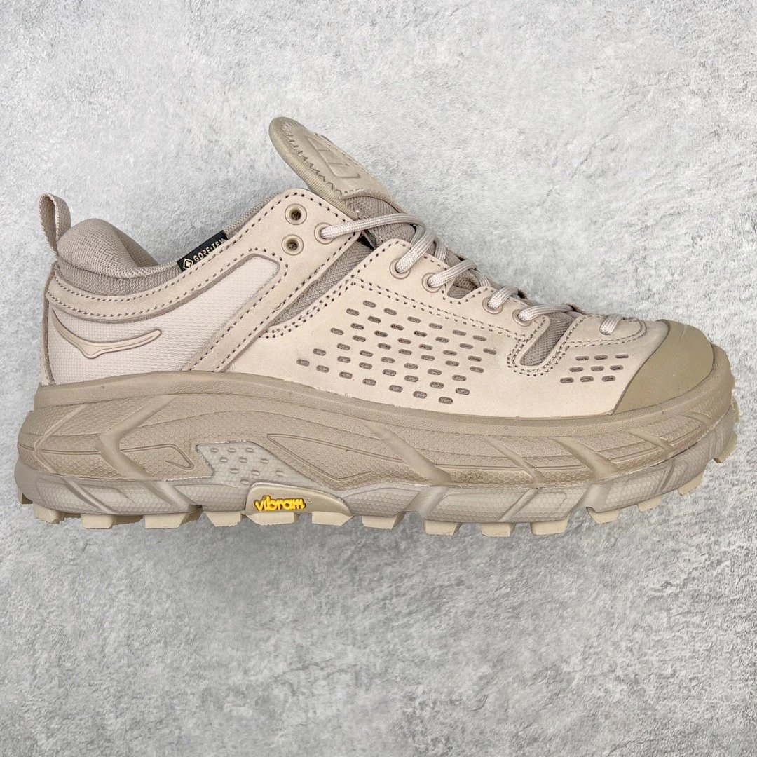 HOKA Sneakers Low-Top Trail with Lugged Vibram Soles — Yellowish brown