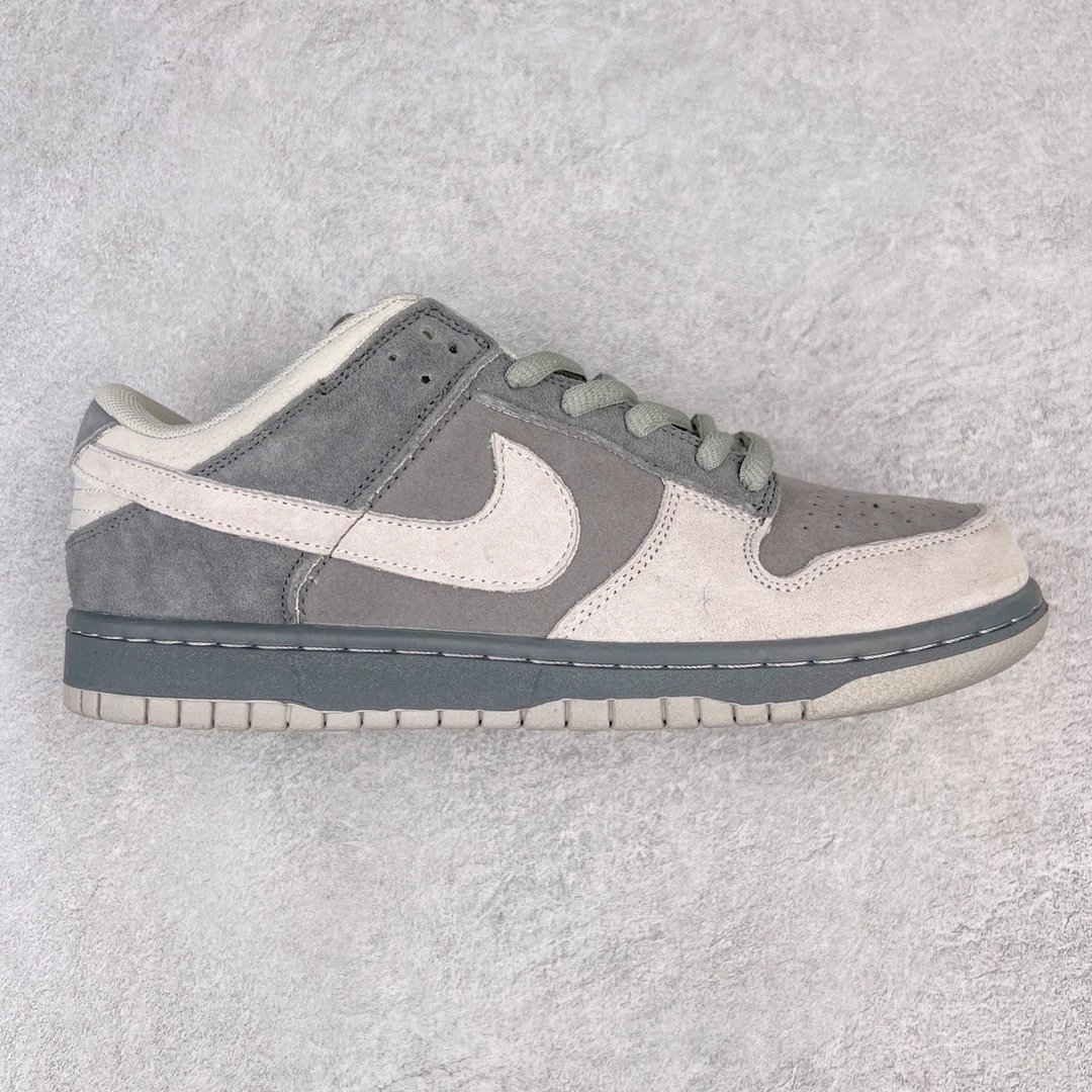 Nike Sneakers Dunk Low — Gray fluff