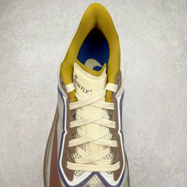 Nike Sneakers ZoomX low-top running with mesh upper and thick foam sole product detail image 23