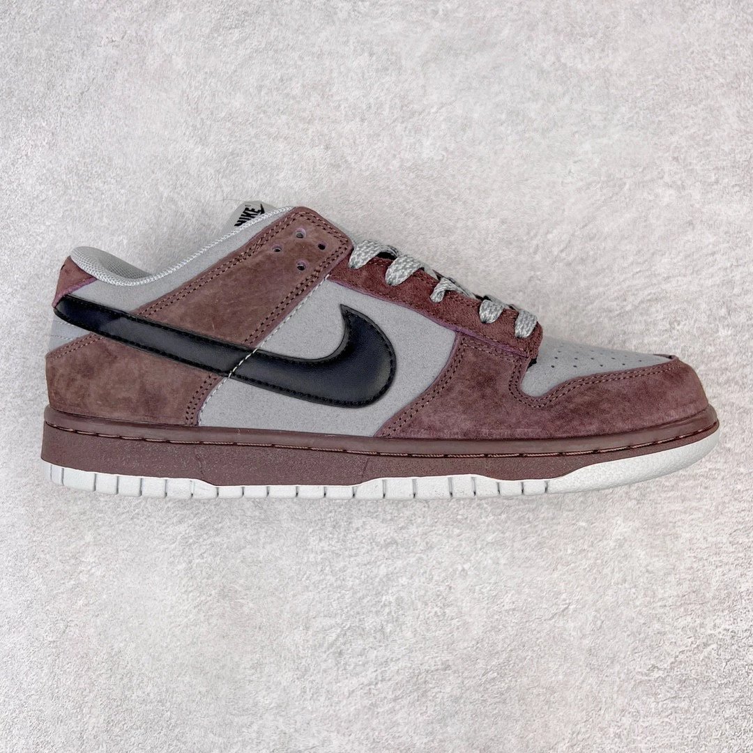 Nike Sneakers Dunk Low — brown