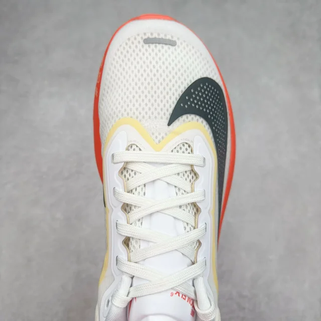 Nike Sneakers ZoomX low-top running with mesh upper and thick foam sole product detail image 31
