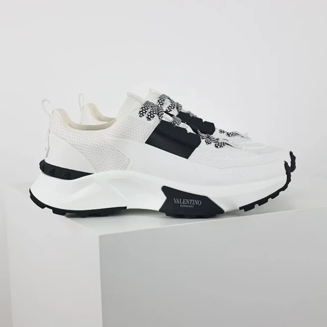 Valentino Garavani Sneakers Freedots product detail image 21