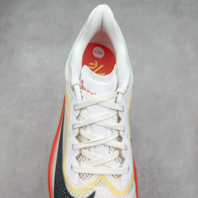 Nike Sneakers ZoomX low-top running with mesh upper and thick foam sole product detail image 32