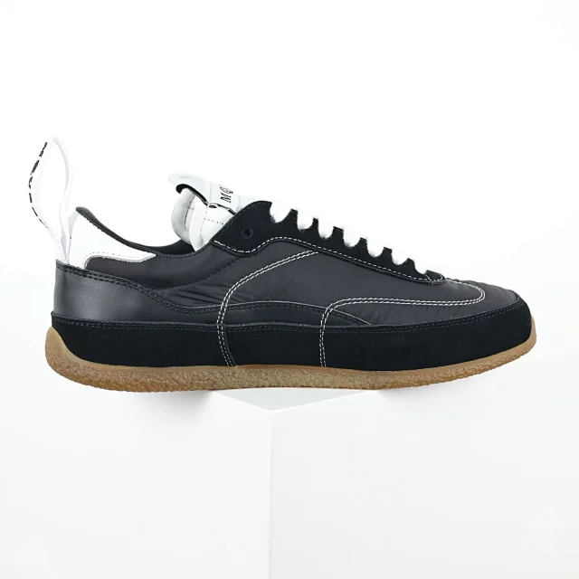 Alexander McQueen Sneakers Low-Top Nylon and Suede with Rear Pull Tabs product detail image 25