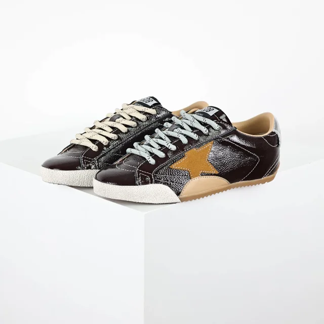 Golden Goose Sneakers True Star low-top star-appliqué product detail image 1