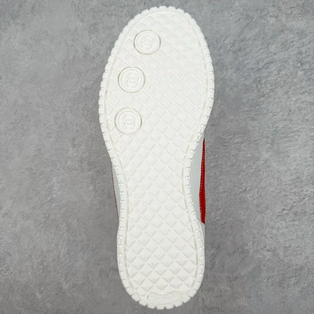 Chanel Sneakers Suede Panel Lace-Up product detail image 36