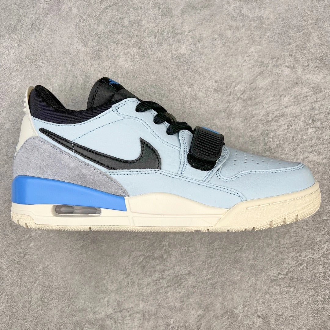 Nike Sneakers Air Jordan Legacy 312 Low — White, green, and black