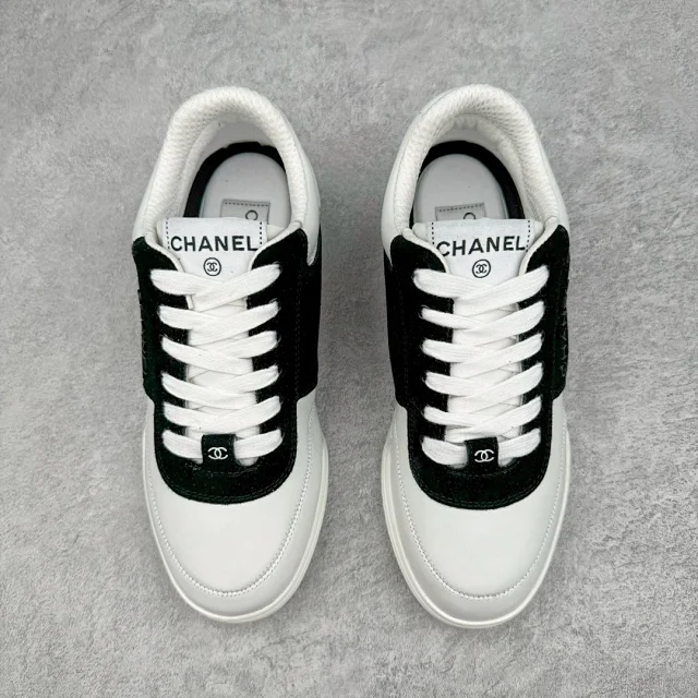 Chanel Sneakers Suede Panel Lace-Up product detail image 20