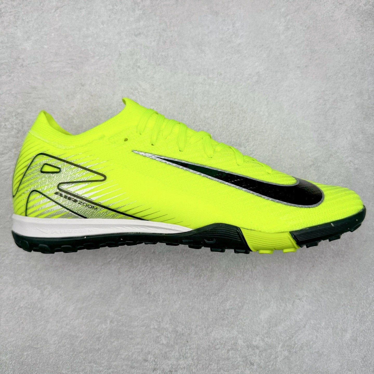 Nike Sneakers Football Turf Shoes — Black fluorescent green