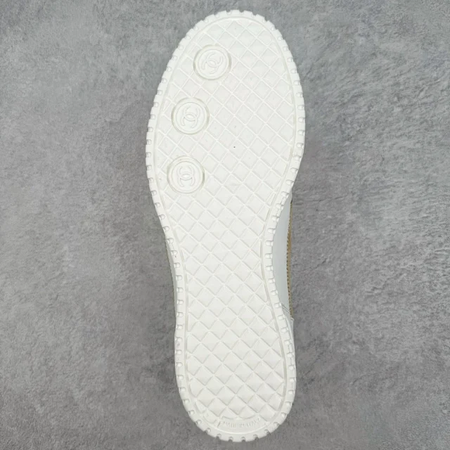 Chanel Sneakers Suede Panel Lace-Up product detail image 18