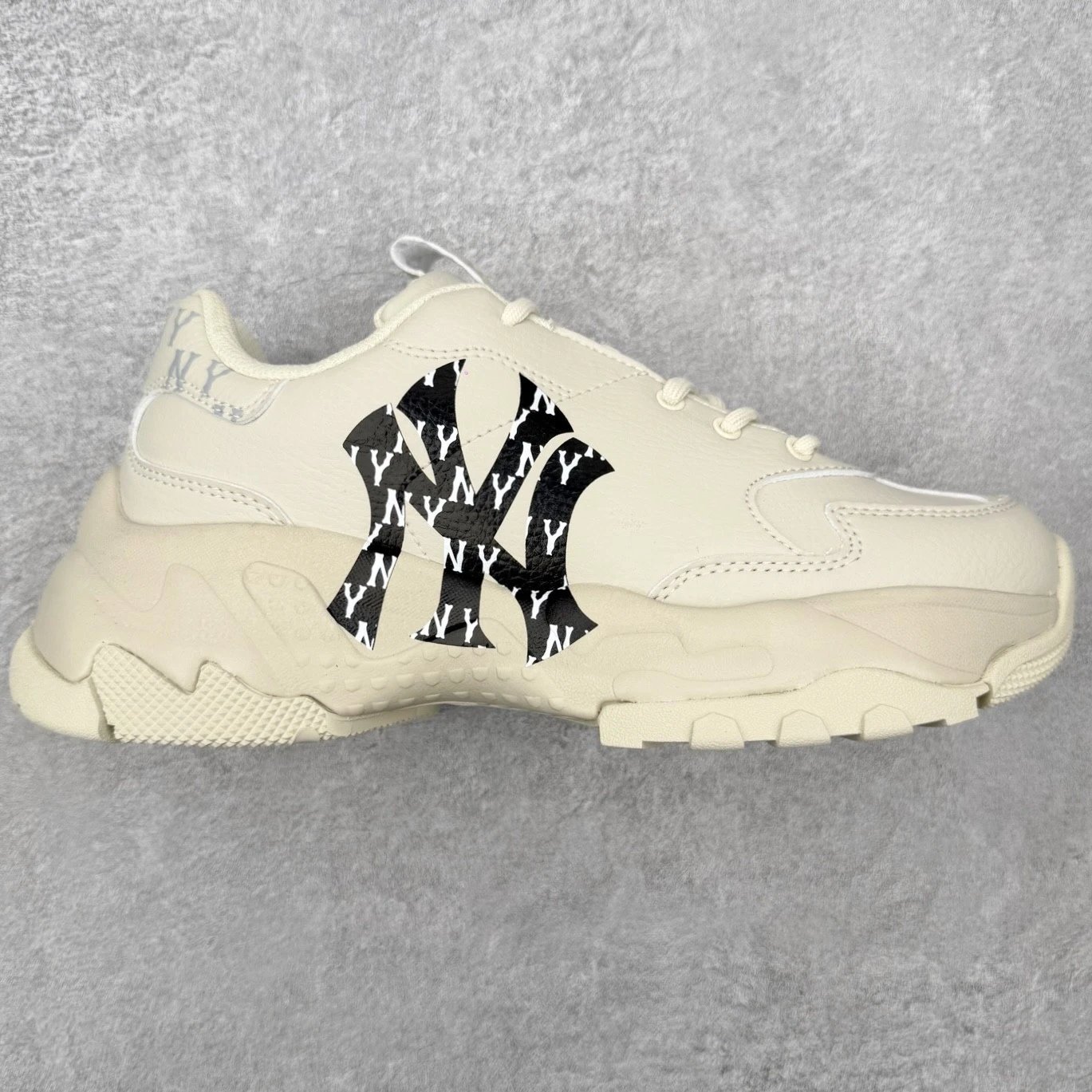 MLB Sneakers Low-Top Platform Baseball-Team Logo — Beige with print, height-increasing