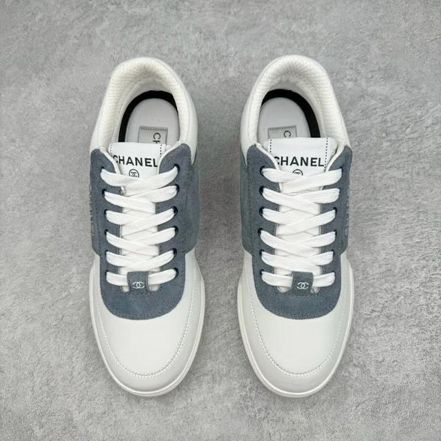 Chanel Sneakers Suede Panel Lace-Up product detail image 38