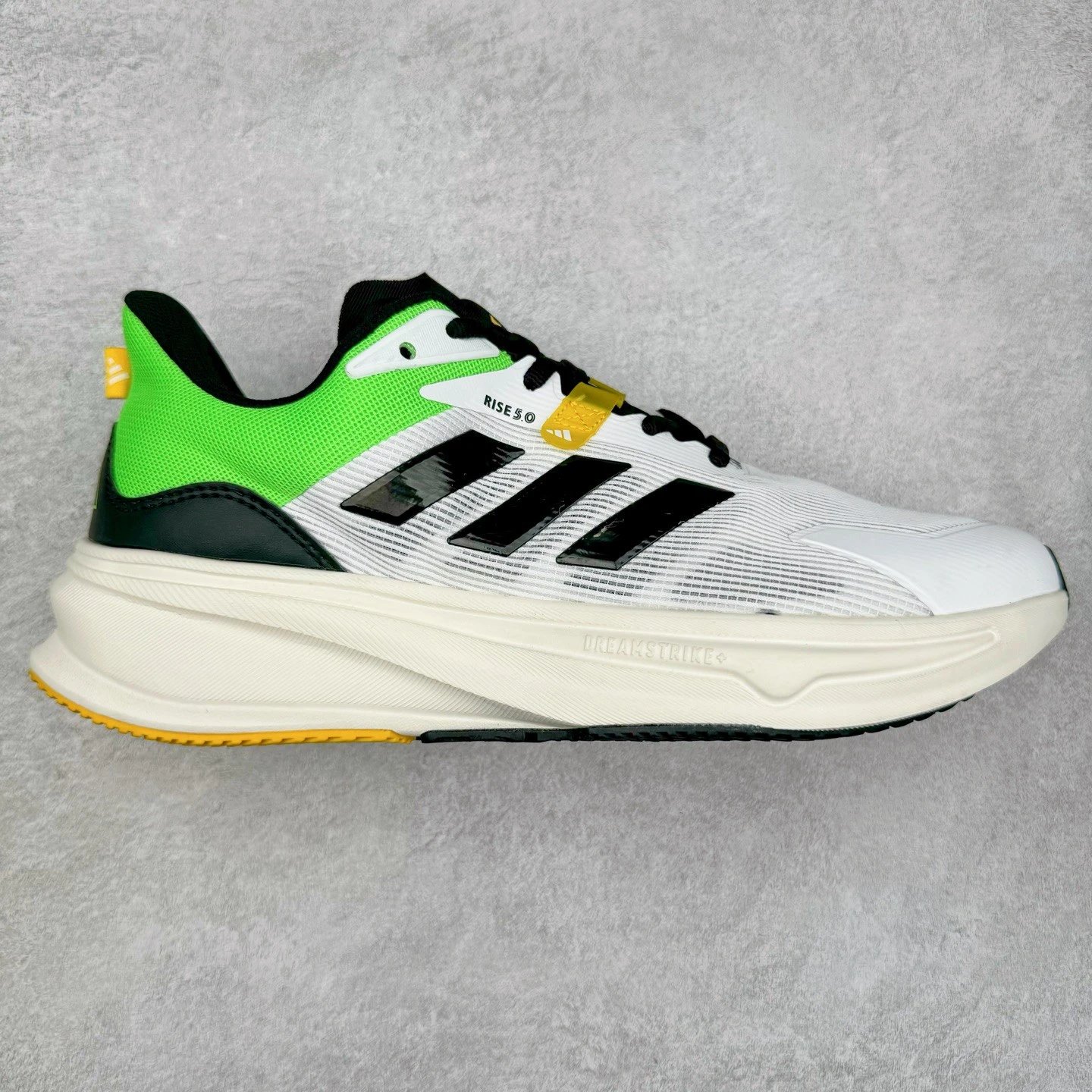 Adidas Sneakers Supernova Rise 5.0 Running Shoes — Black, white, and green