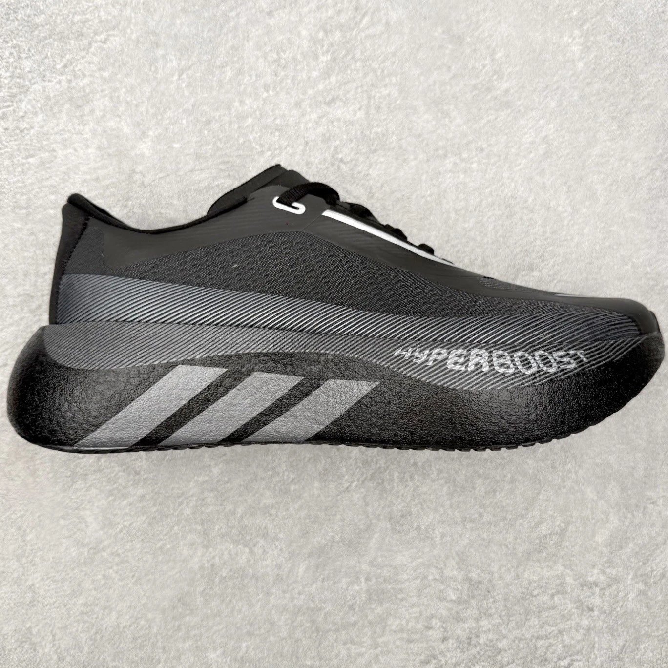 Adidas Sneakers Hyperboost running — Black