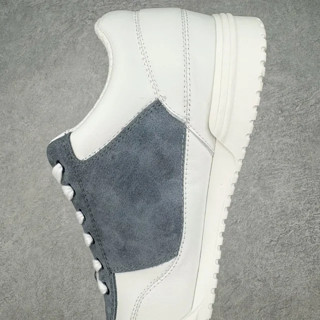 Chanel Sneakers Suede Panel Lace-Up product detail image 43