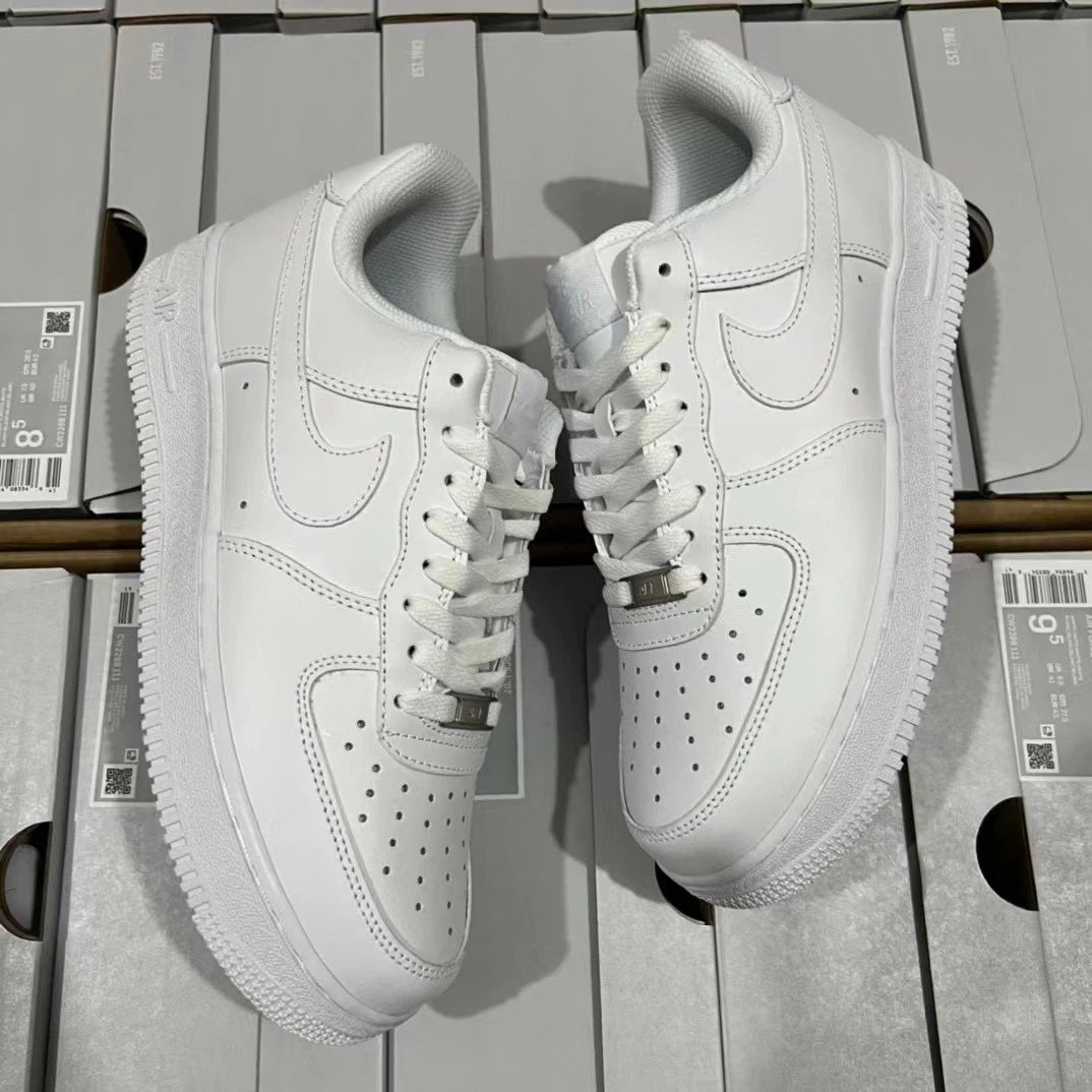 Nike Air Force 1 '07 Low Triple White CW2288-111