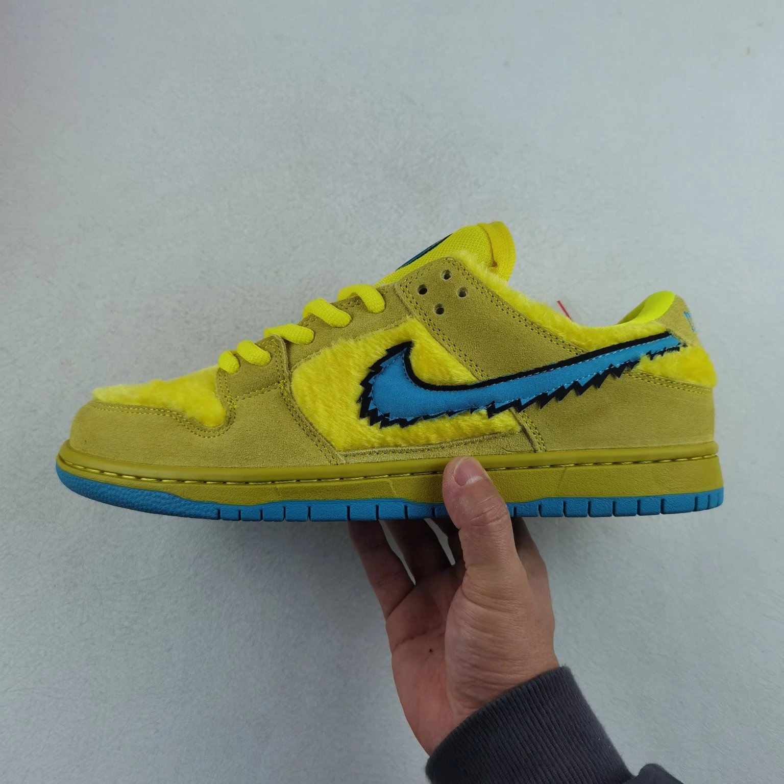 yellow