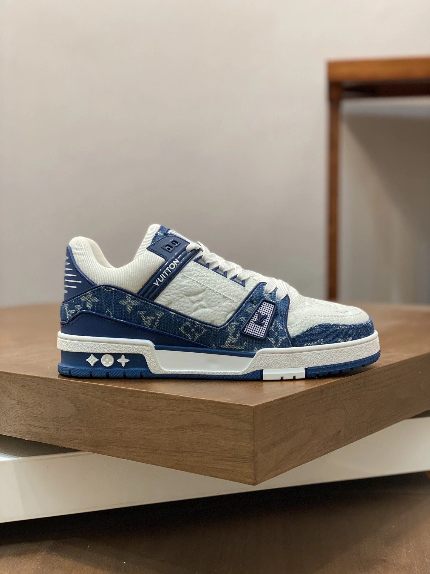 Louis Vuitton Trainer 7