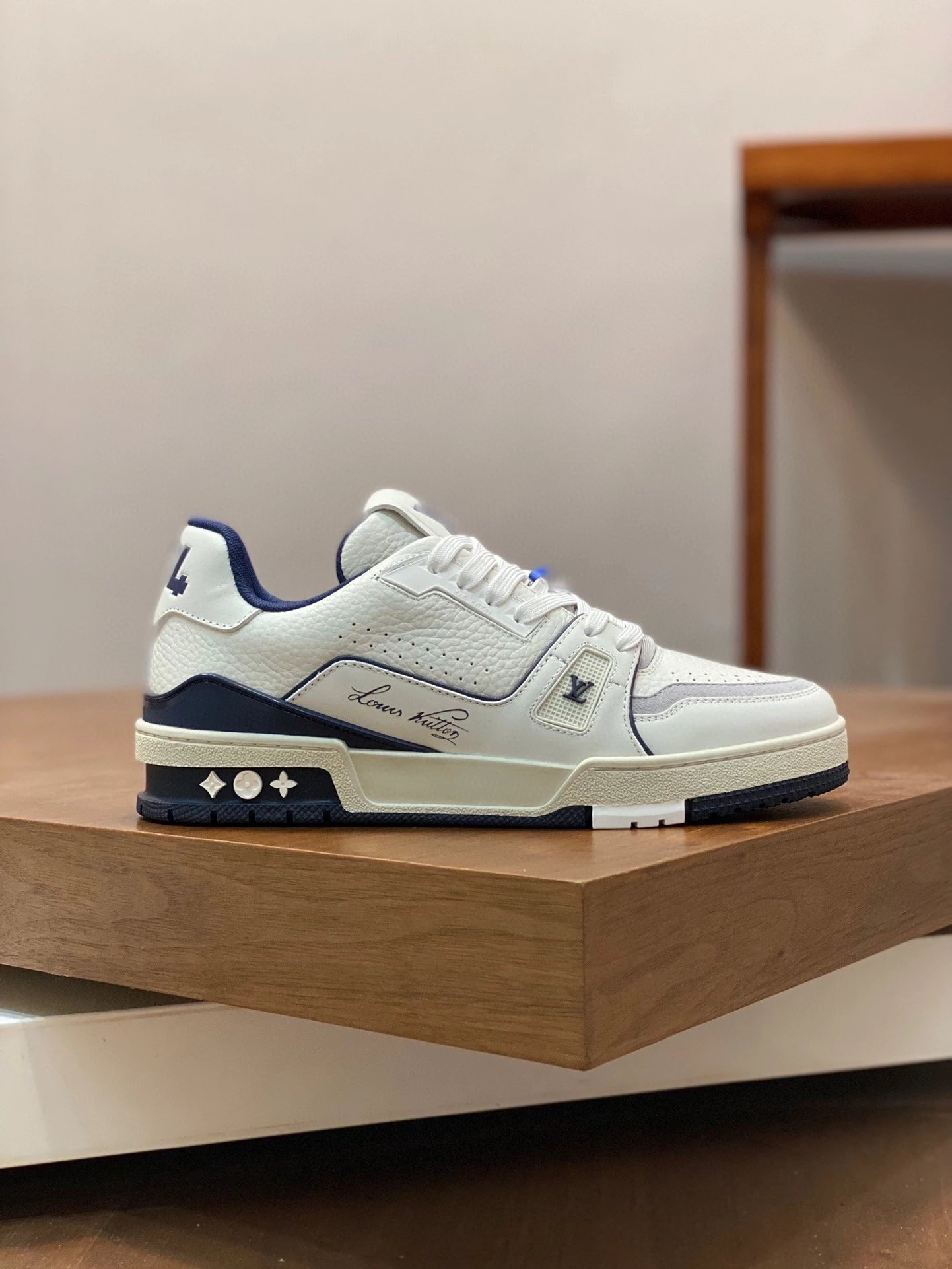 Louis Vuitton Trainer