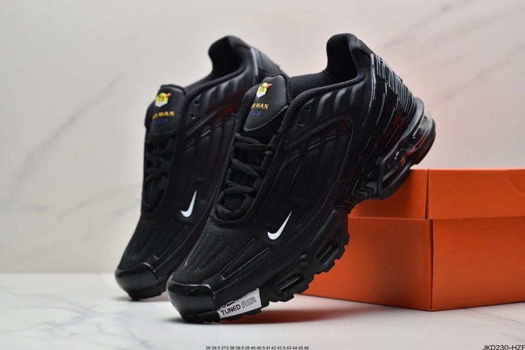 Nike Air Max Plus 3 Retro Panda CK6716-100