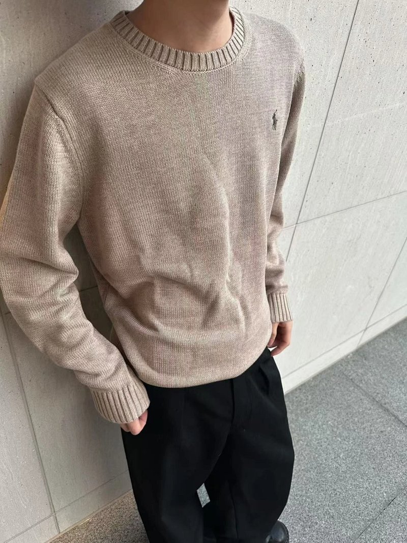 Sweater from Yin Kuang's Shop