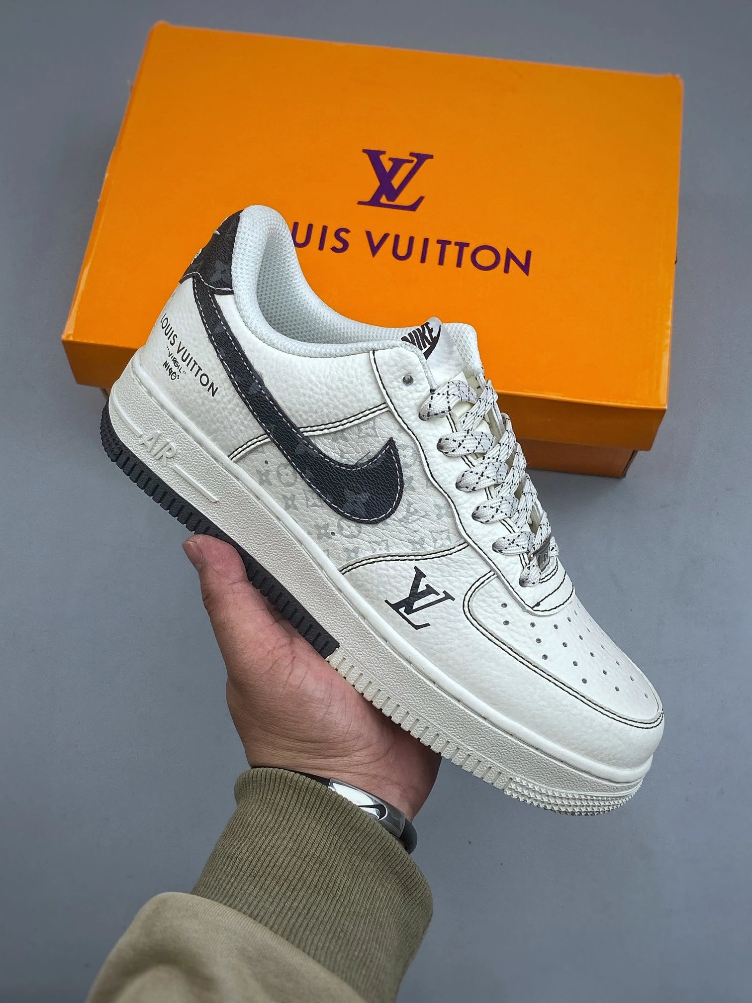 C版 耐克 NIke AIRFORCE1'07 WB 联名款 空军一号 低帮 运动鞋 休闲鞋 货号：KG6699-F35 尺码：36-45（半）