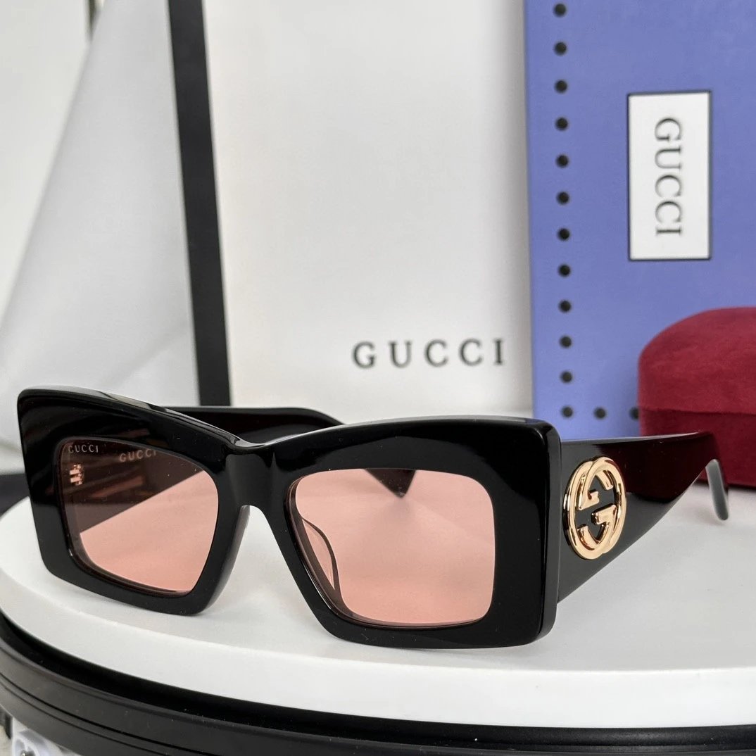 Gucci Sunglasses 4