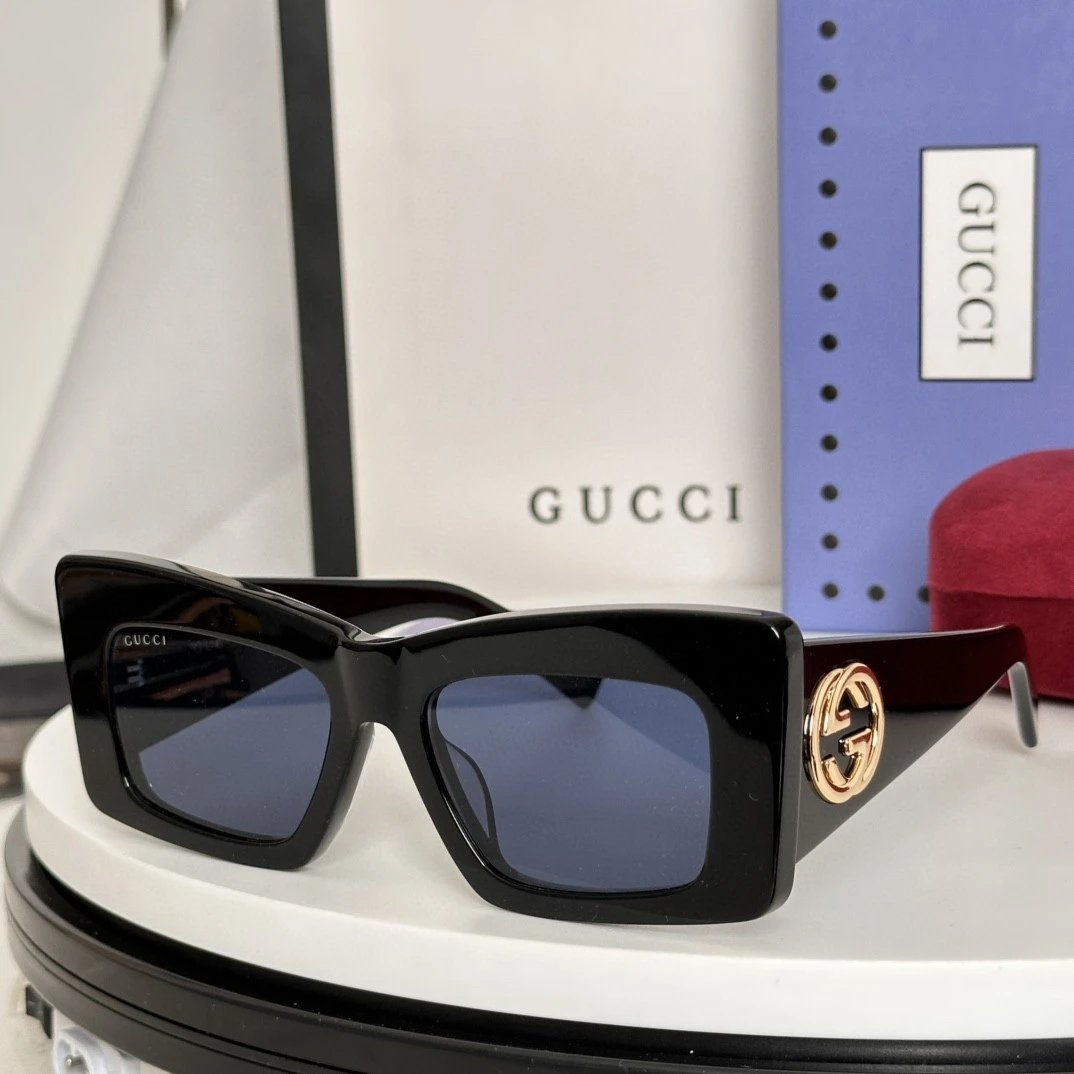 Gucci Sunglasses 6
