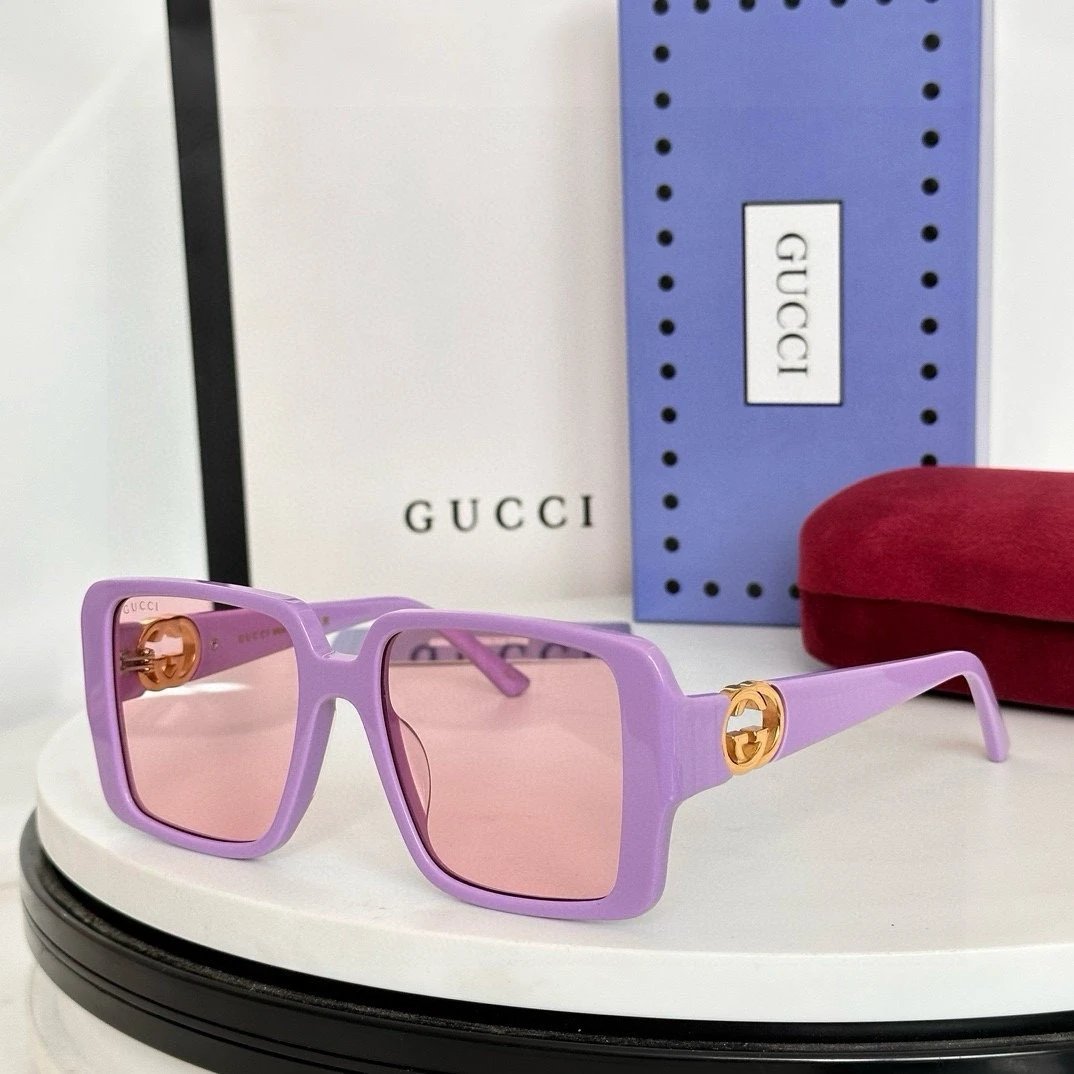 Gucci Sunglasses 9