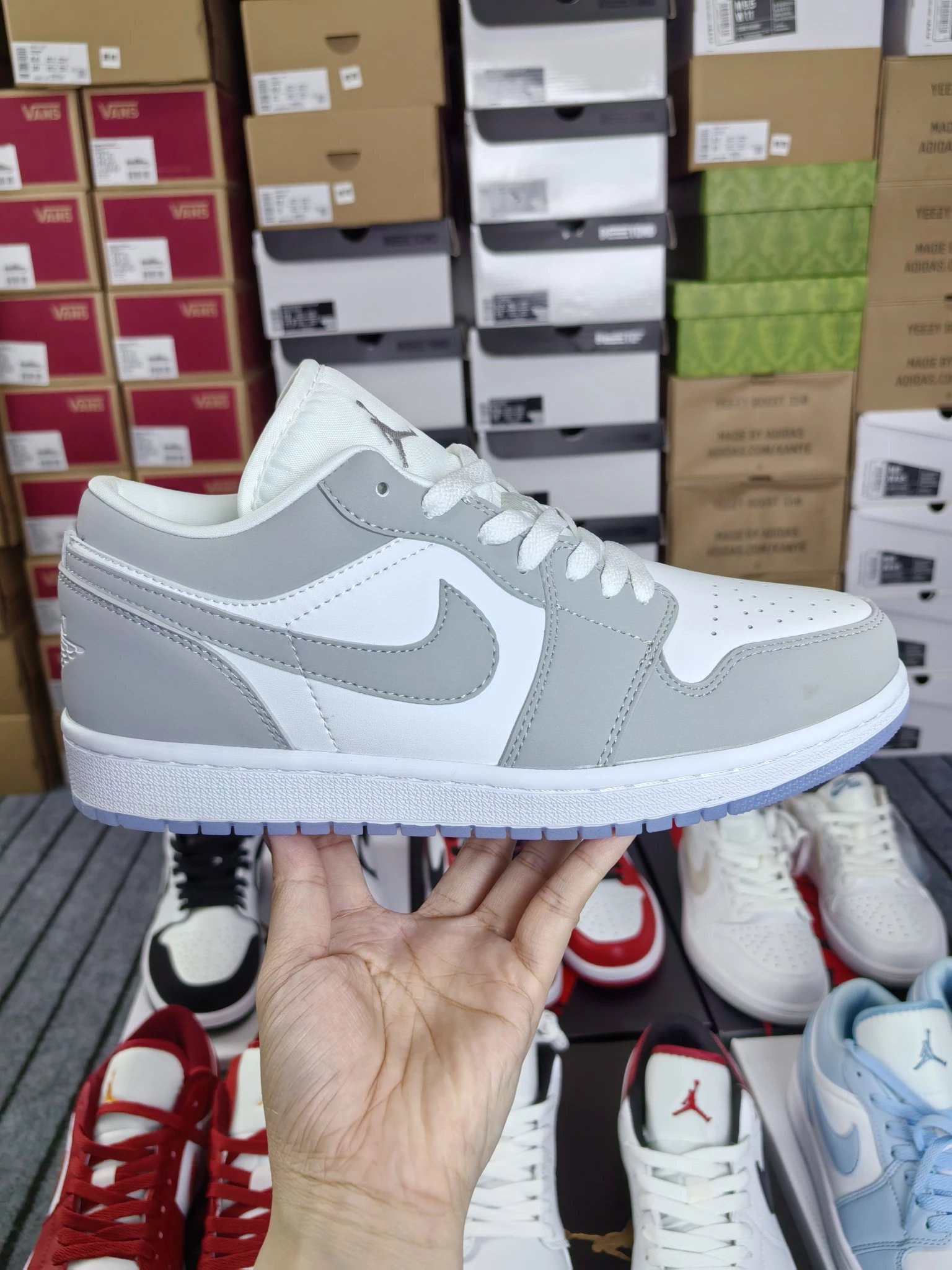 Áir Jórdan 1 low "wolf grey"