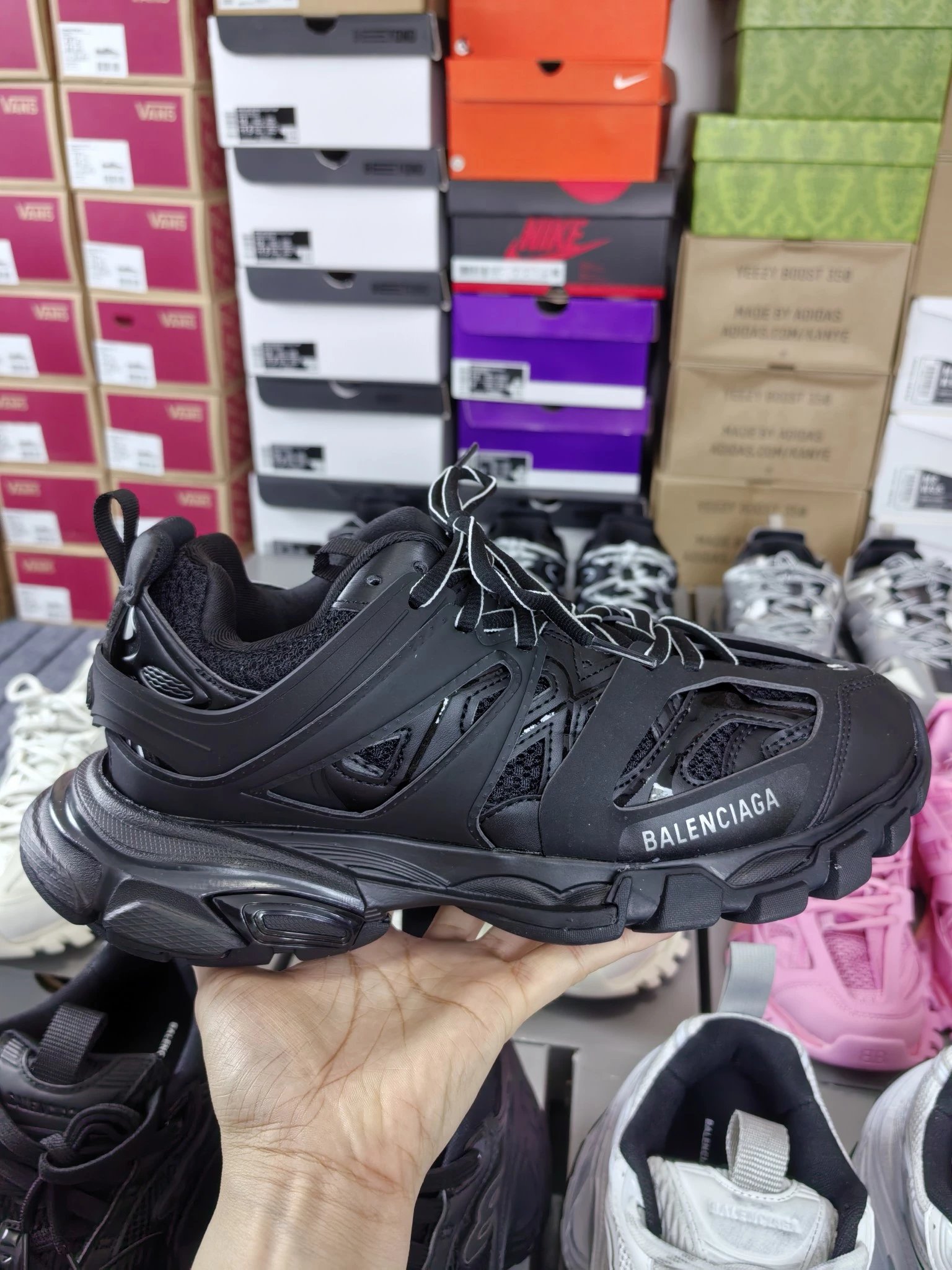Chunyuan Combination Base Version Balenciaga Black Classic Third-Gen Grey Large Box Track 1.0 LED Low-Top Dad Shoes Comfortable and Versatile Unisex Black
