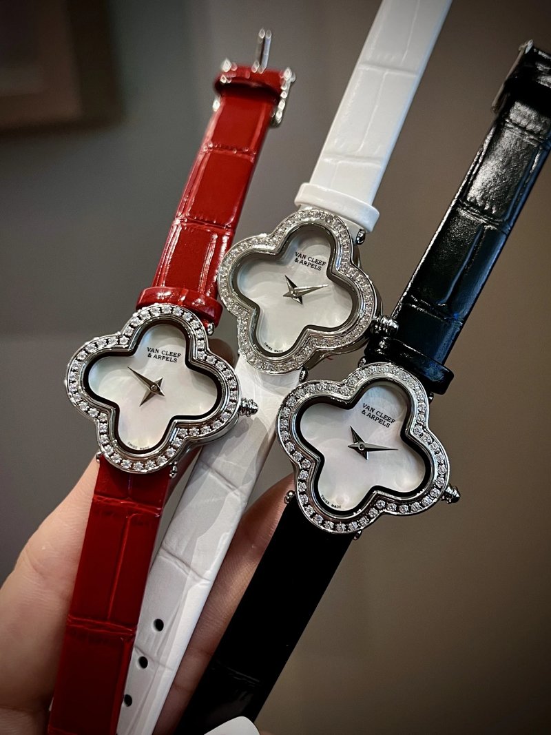 Watch from Three-legged