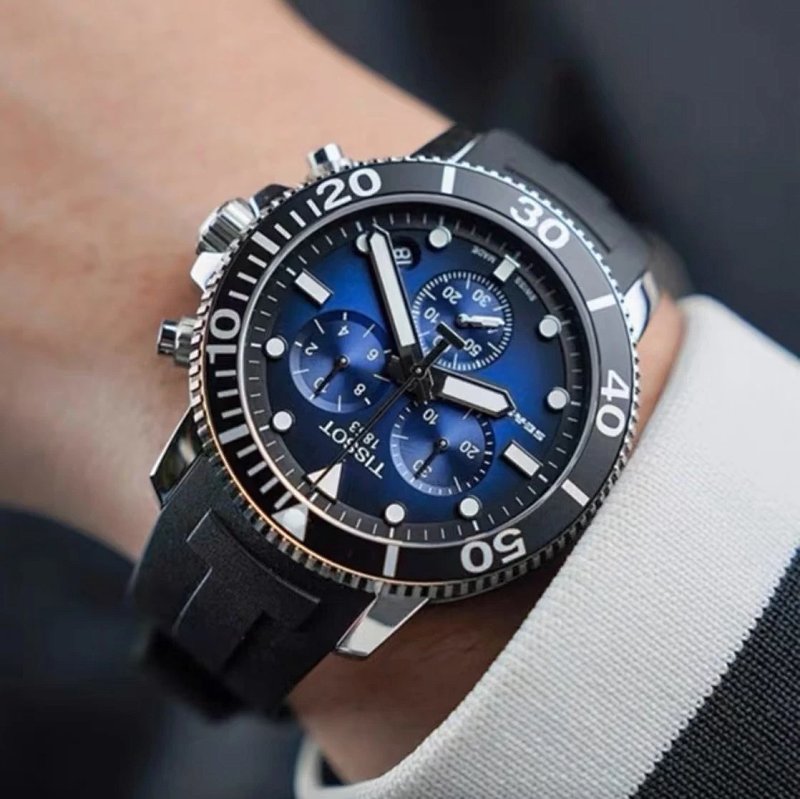 Watch from Three-legged