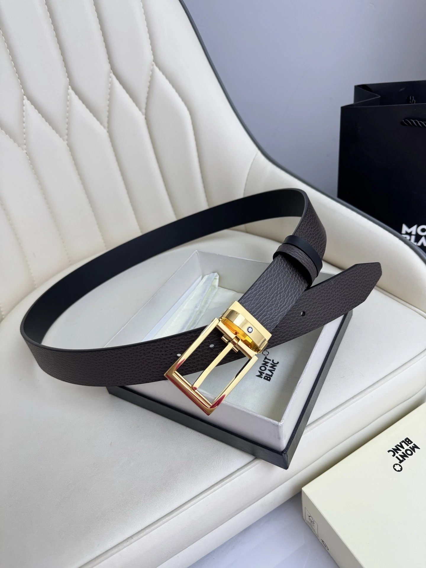 Type 2 Golden Buckle