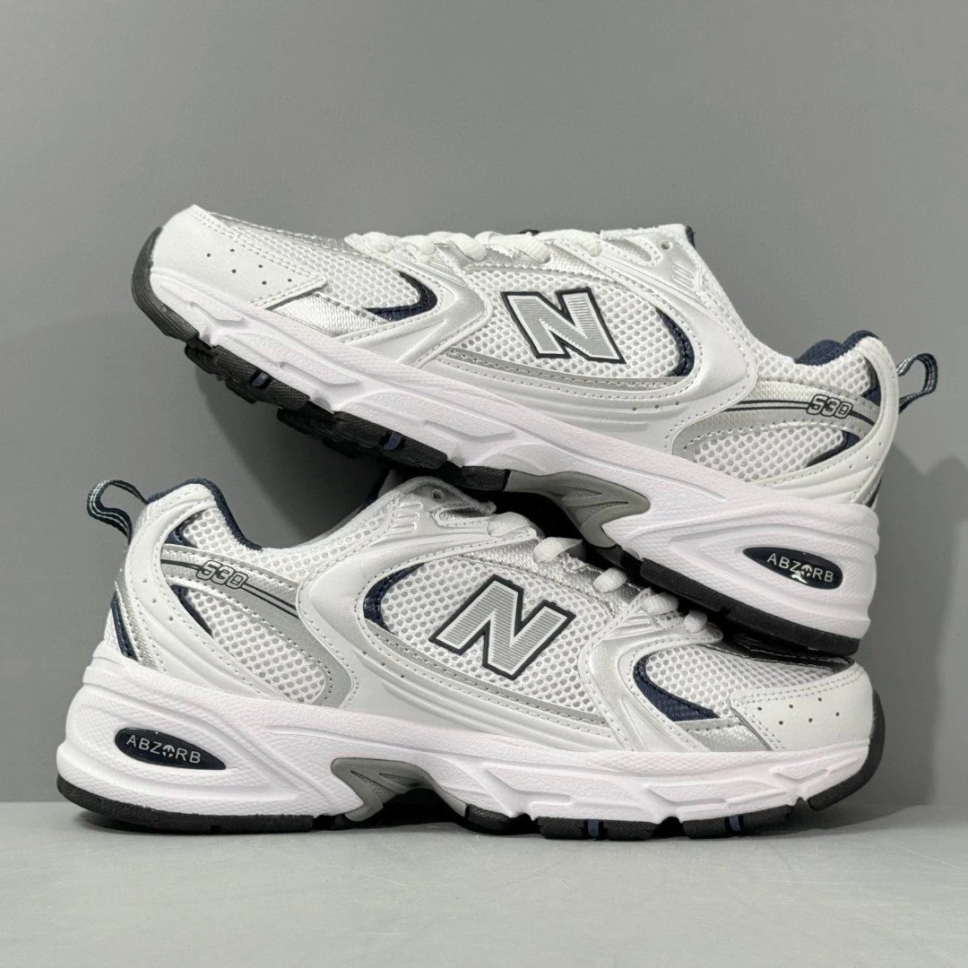 Men's and Women's Fashion Athletic Shoes