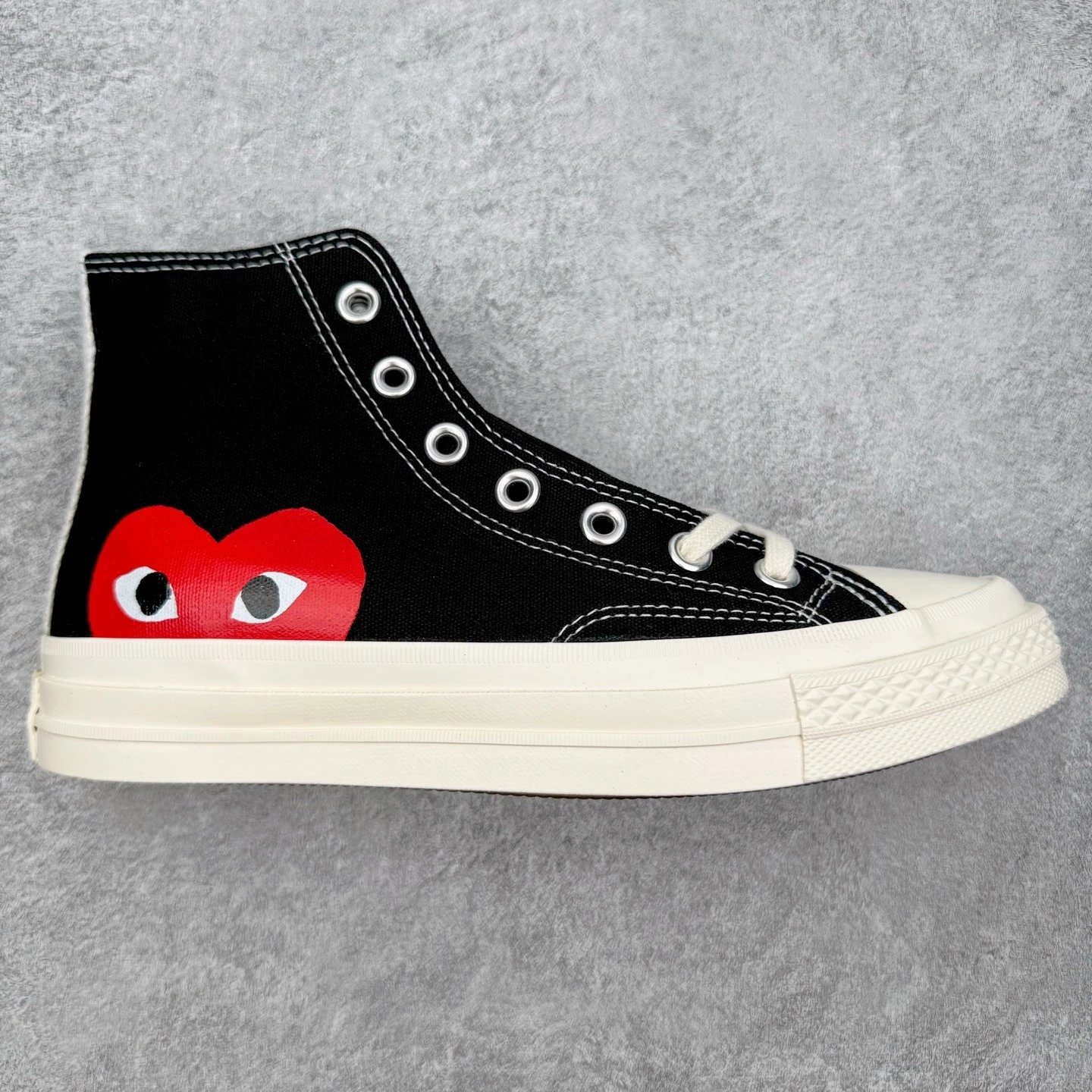 Men's and Women's Fashion Sneakers (Sizing Runs One Size Larger; If You Normally Wear a 45, Ordering a 44 Will Fit Well)