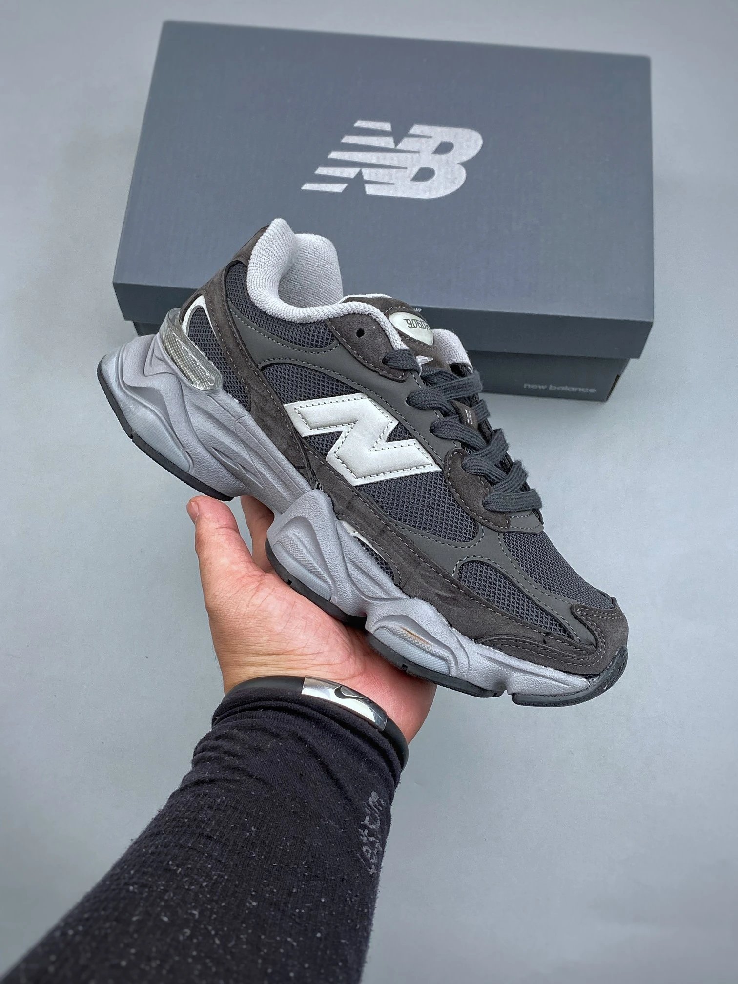 New Balance NB9060 绒面革网布 经典百搭防滑耐磨透气 低帮老爹鞋休闲鞋  尺码:36-45