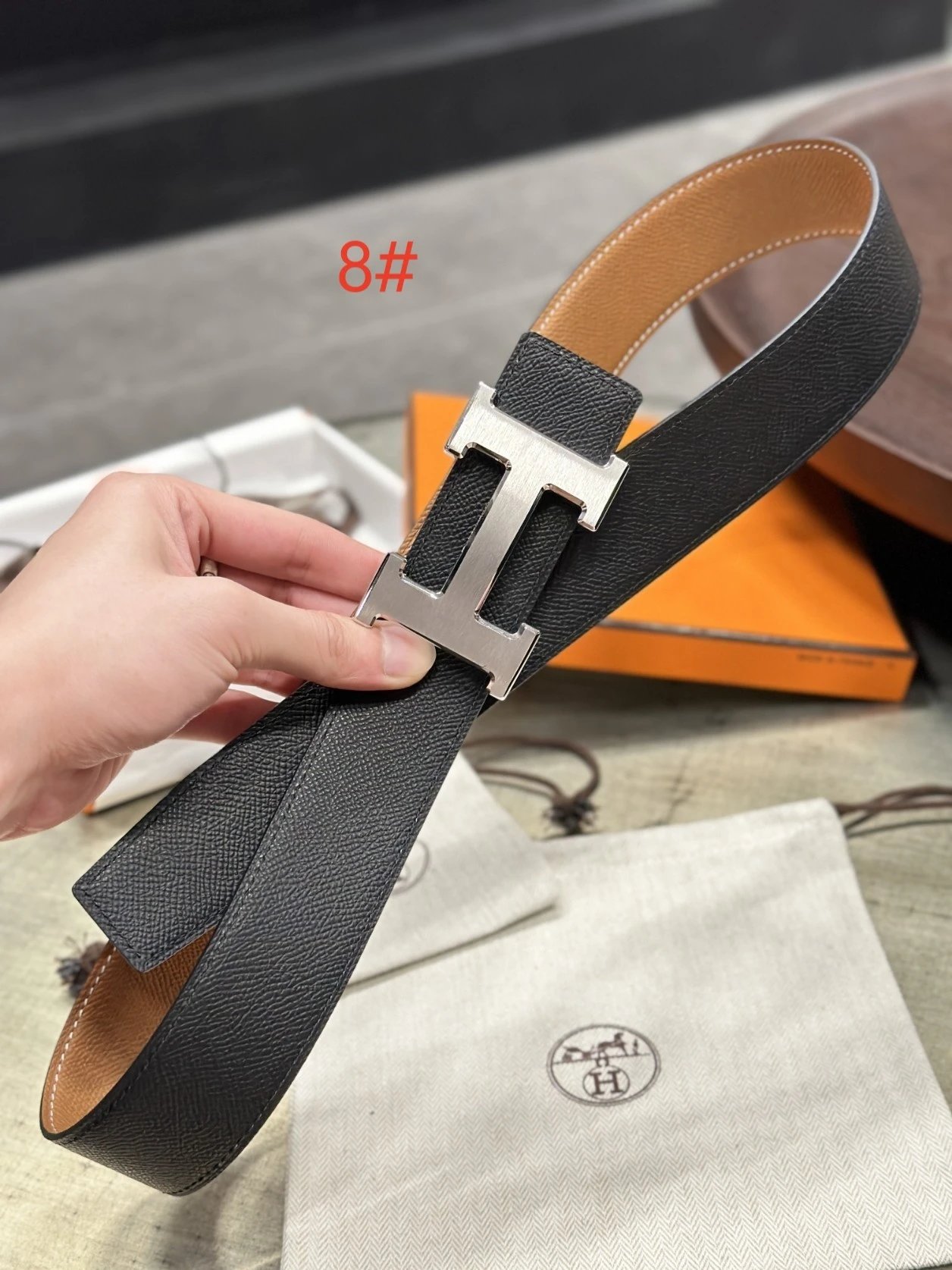 No.8 Black with Earth Yellow / Brushed Silver Buckle (Palm Grain)