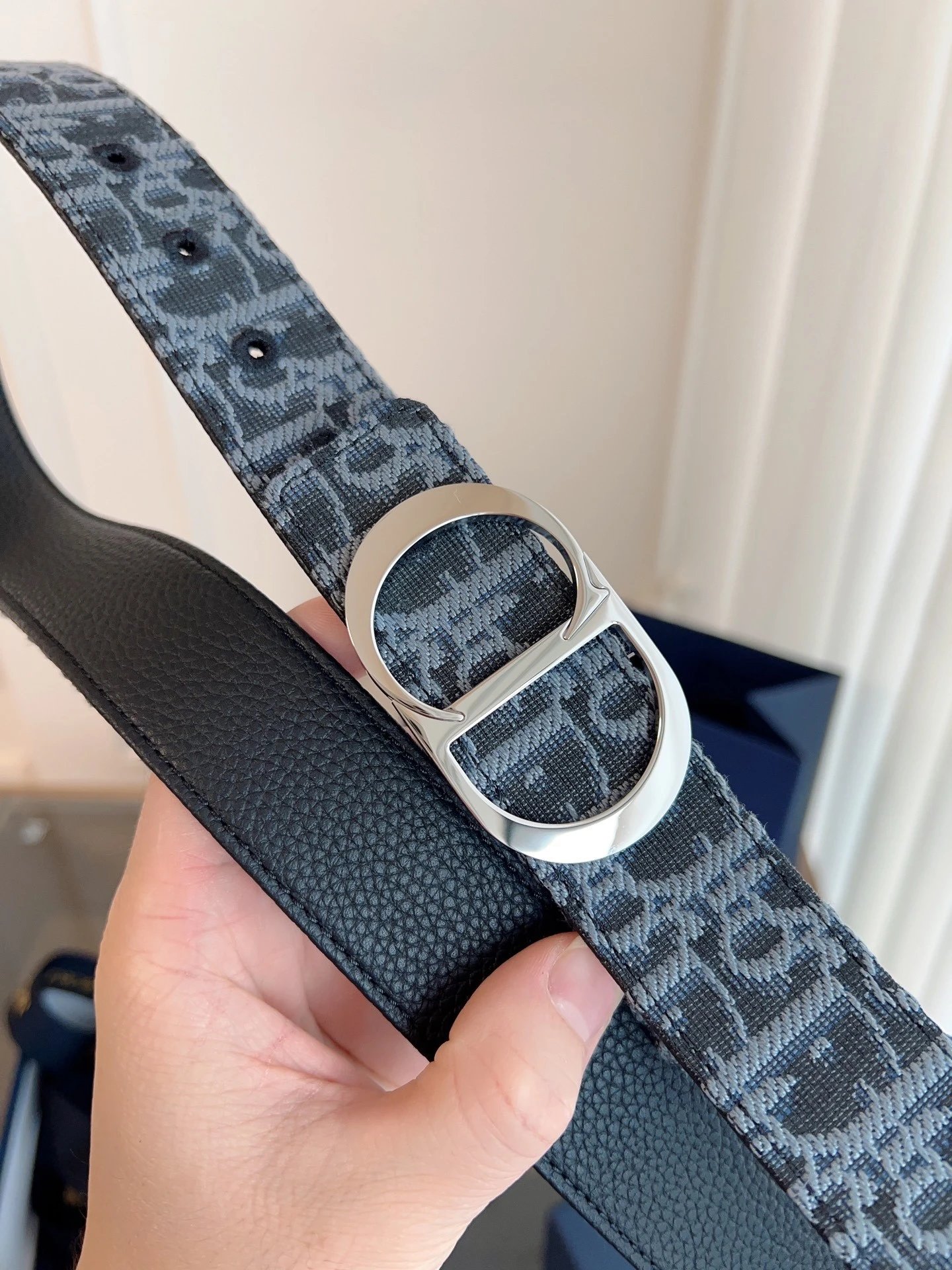 No. 32 - Light Blue Fabric / Bright Silver Buckle 2