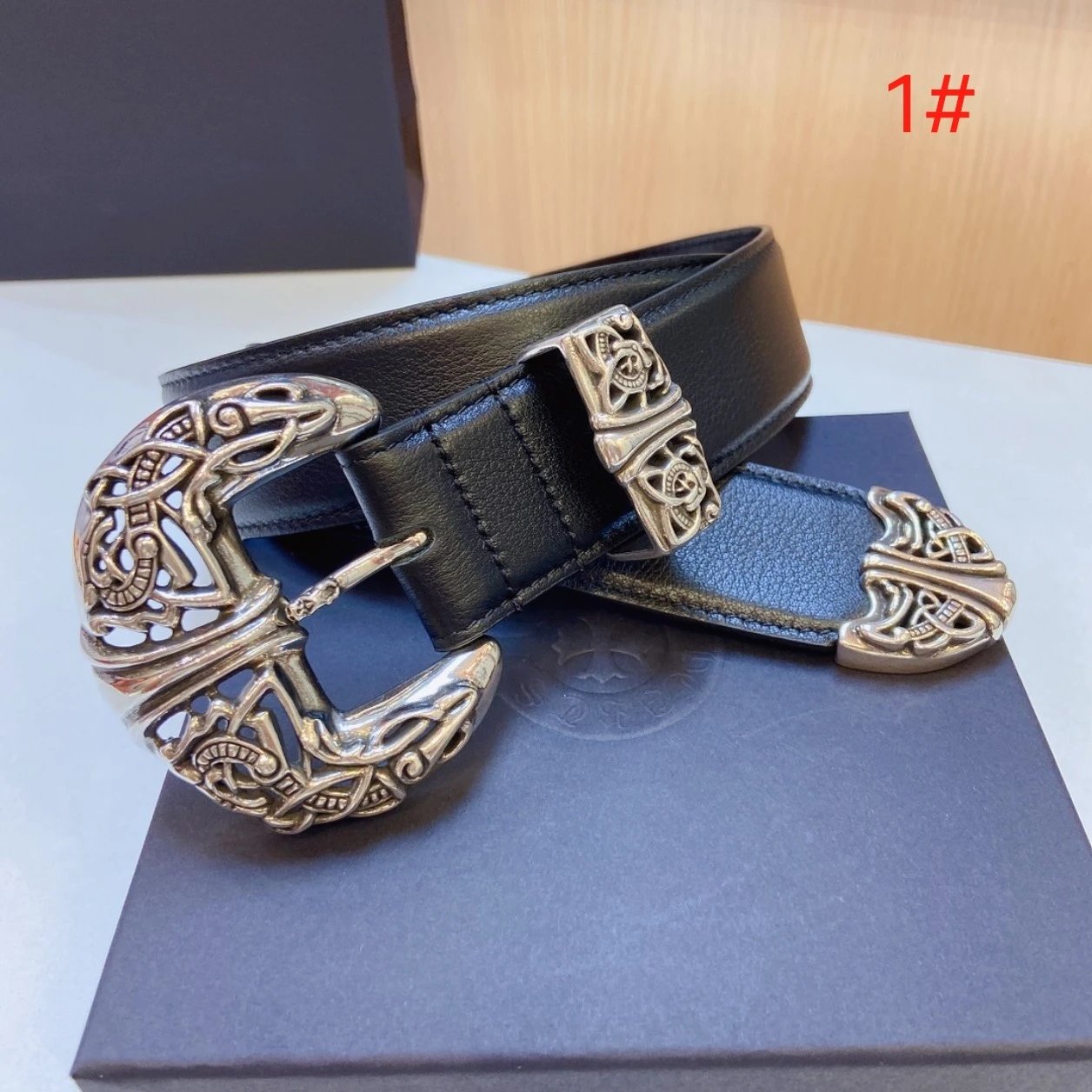 1 # Fine grained leather