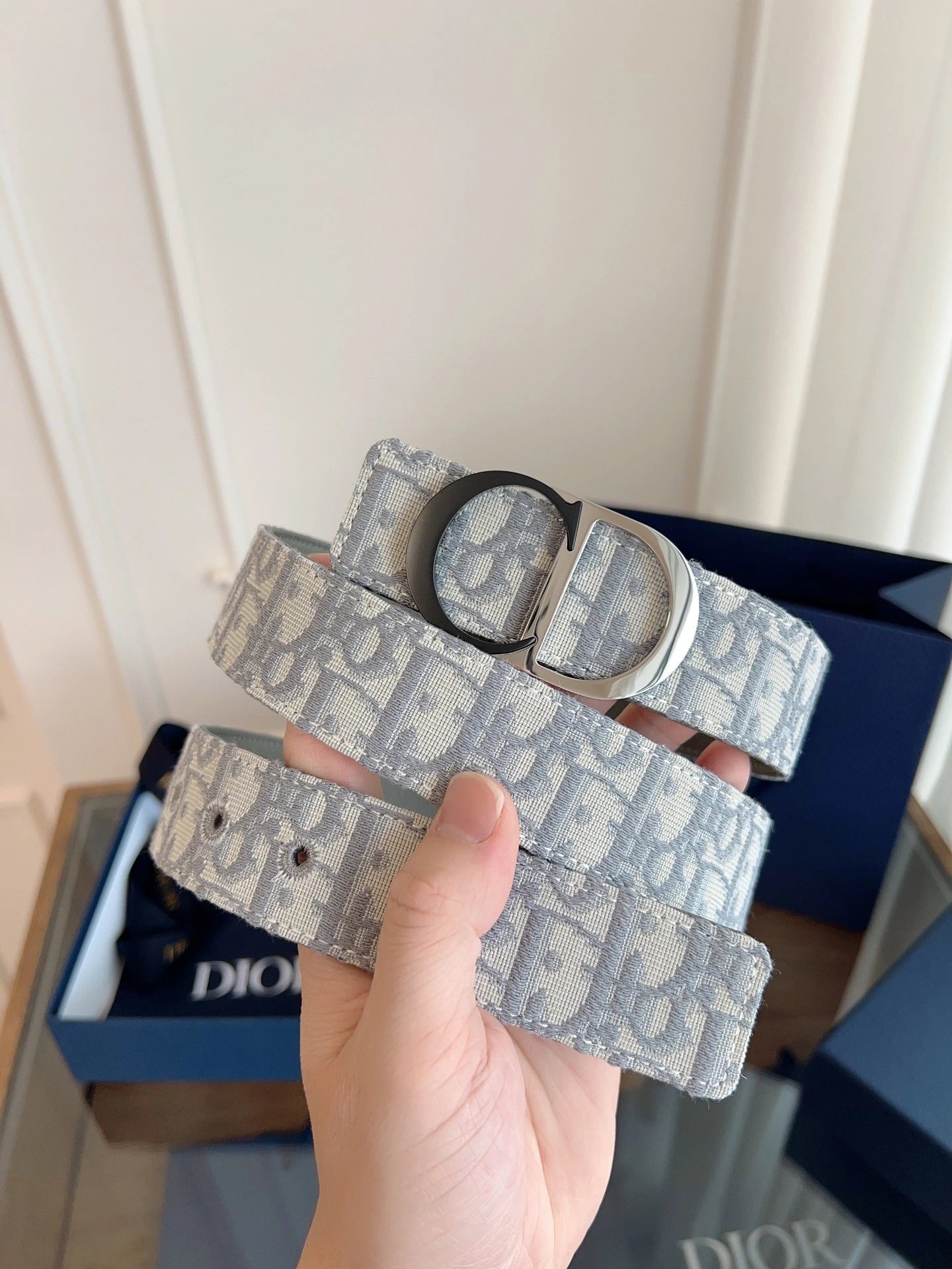 No. 24 - Gray Fabric / Black Silver Buckle 2