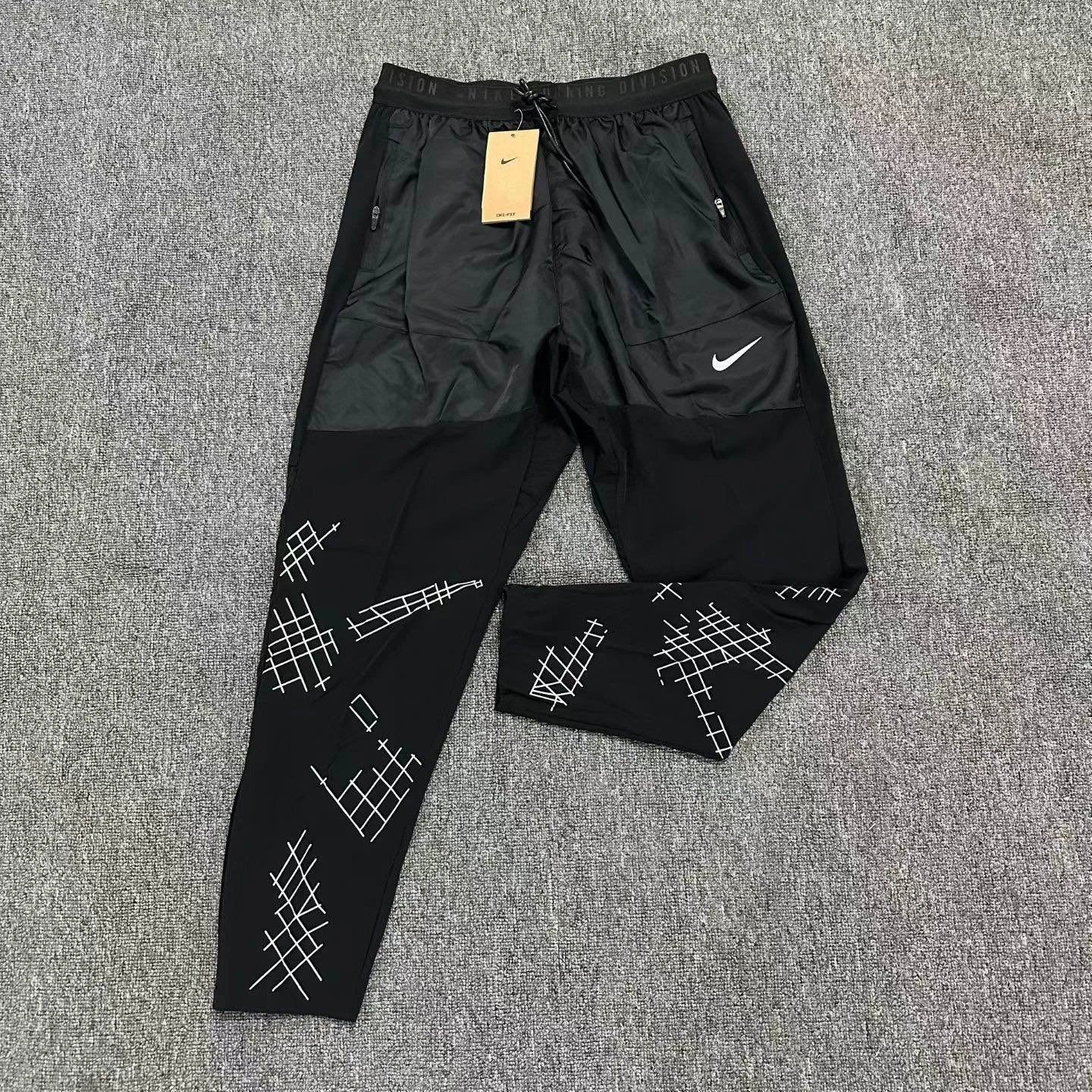 black pant