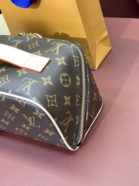 Louis Vuitton Monogram Canvas Vanity Case Brown - 8